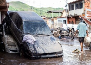Más fallecidos en Cumanacoa. EEUU prorroga licencia de gas. Y más