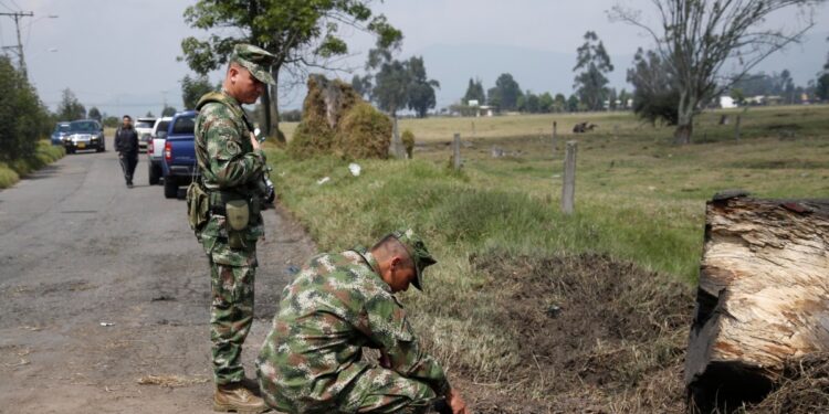 Mueren seis militares por ataques con explosivos al noroeste de Colombia