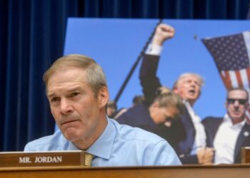 Director interino del Servicio Secreto “no puede justificar” falla de seguridad en mitin de Trump
