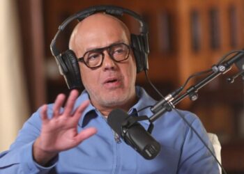 Jorge Rodríguez en la W Radio de Colombia: “Nosotros vamos a ganar las elecciones y esperamos sea reconocido”