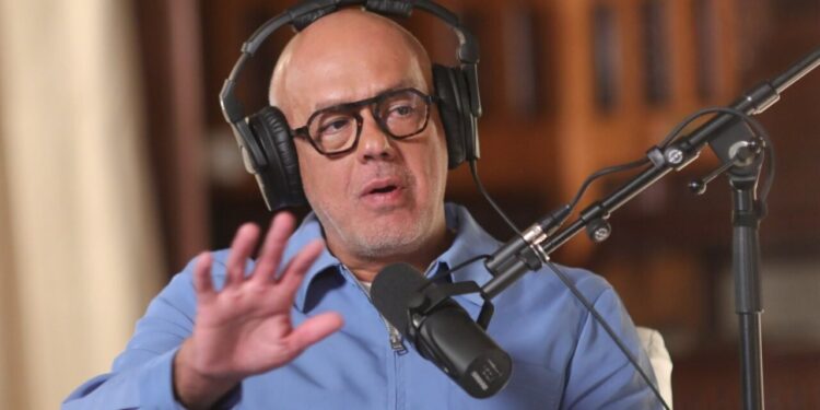 Jorge Rodríguez en la W Radio de Colombia: “Nosotros vamos a ganar las elecciones y esperamos sea reconocido”