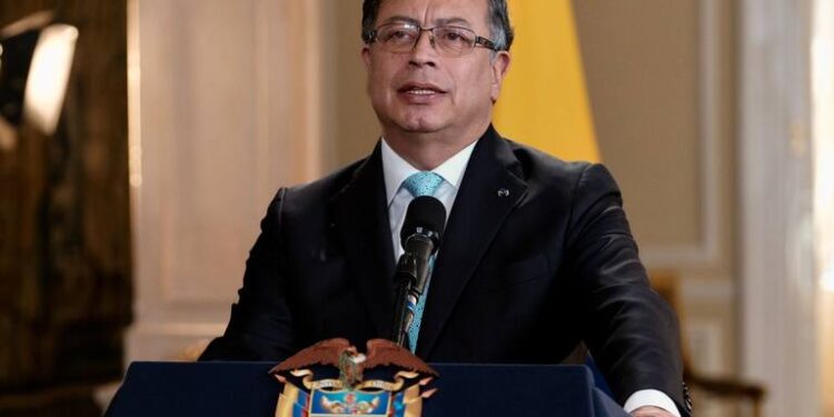 Petro insiste en acuerdo nacional en Venezuela que dé garantías para oposición en comicios