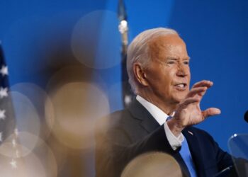 Líderes europeos defienden a Biden por sus lapsus, pero los medios dicen que está acabado