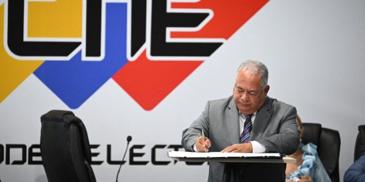 ¿Cuáles son los organismos aprobados como observadores internacionales en las presidenciales?