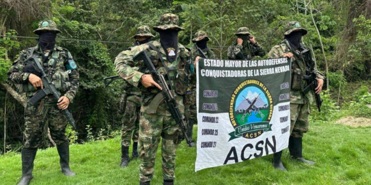 Autodefensas Conquistadoras de la Sierra aseguran que fueron contactados por «grupos de extrema derecha de Venezuela» para desestabilizar al gobierno de Maduro (+Video)