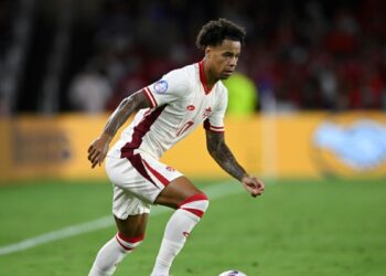 Canadiense Buchanan es operado tras sufrir fractura de tibia en un entrenamiento