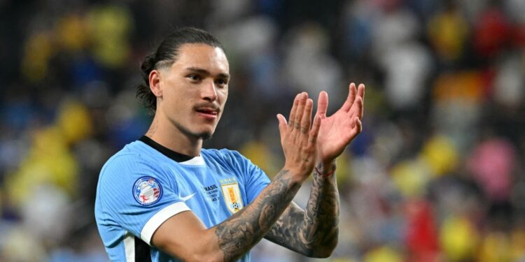 Uruguay confirma lesión muscular de Ronald Araujo, que se pierde lo que resta de la Copa América