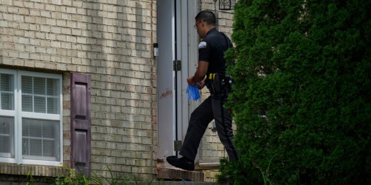 cuatro personas mueren y tres resultan heridas al ser baleadas en una fiesta en Kentucky