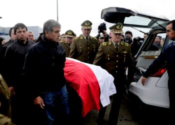 Detienen a tres presuntos implicados en el brutal asesinato de carabineros que conmocionó a Chile
