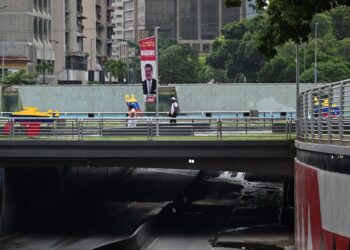 Caracas registra cacerolazos en rechazo al fraude que impone a Maduro