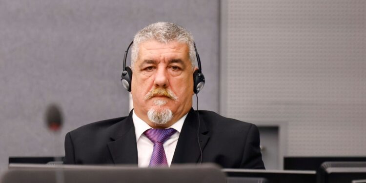 El tribunal de crímenes de guerra de Kosovo condena a un miembro del ELK a 18 años de prisión