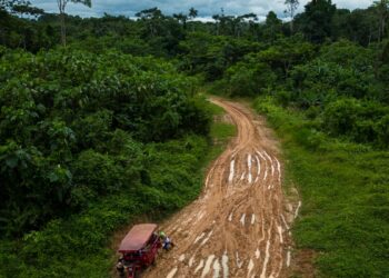 Comunidad amazónica de Perú denuncia aumento narcotráfico en sus tierras y amenazas tras muerte de su líder