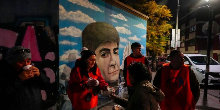 Crece el número de indigentes en el gobierno de Boric