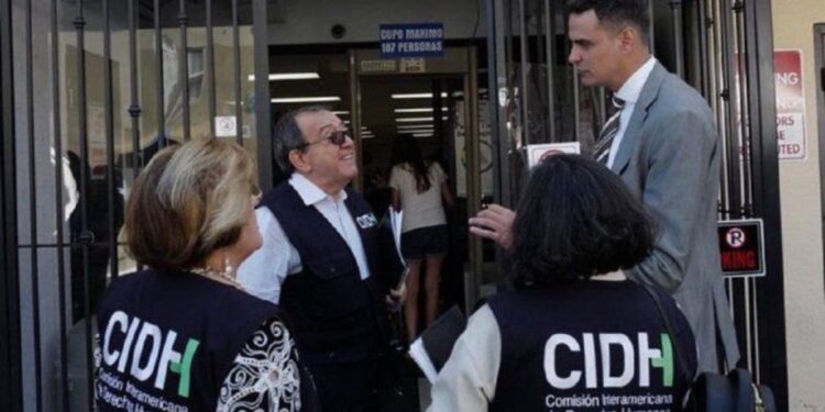 CIDH pide cese de la persecución política y elecciones libres en Venezuela