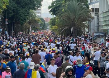 Así se vive el cierre de campaña de la oposición en Venezuela, liderado por María Corina Machado