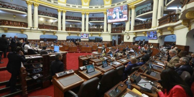 Congreso de Perú delega en el Gobierno funciones legislativas por 90 días