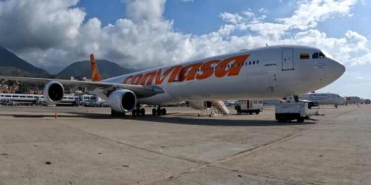 Cuatro vuelos no programados despegan de la Habana rumbo a Caracas en medio de la crisis tras el fraude electoral