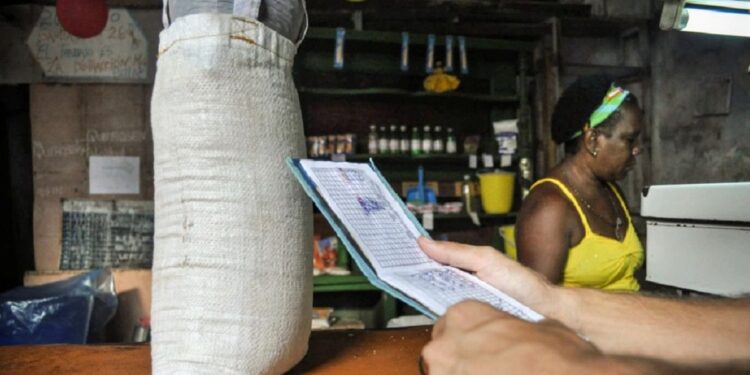 Cuba impone precios a algunos productos básicos ante la crisis económica