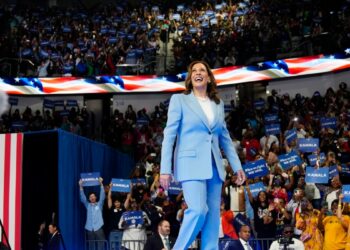 Estados Unidos se acerca a las elecciones de noviembre, millones de nuevos estadounidenses se preparan para emitir su voto por primera vez.