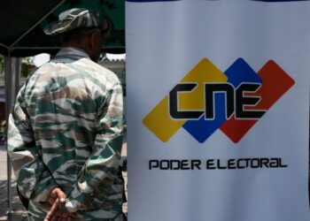 Oposición pide al CNE llamar a votar. SEBIN cierra otro negocio.