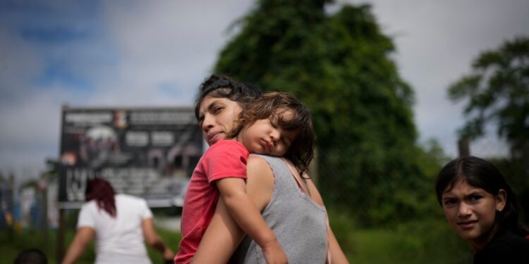 Honduras carece de oportunidades que generen más desarrollo y eviten los desplazamientos forzados, advierte ONG