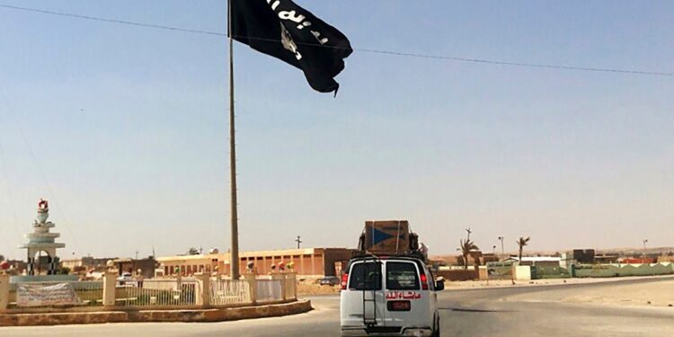 Ataques de Estado Islámico en Irak y Siria podrían duplicarse respecto a 2023, según Ejército de EEUU