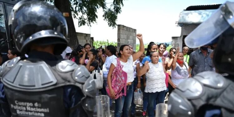 ONG reporta 22 detenciones en las horas previas a las presidenciales en Venezuela