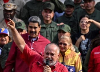 Diosdado Cabello amenaza con expulsar a miembros del Grupo IDEA si llegan a Venezuela