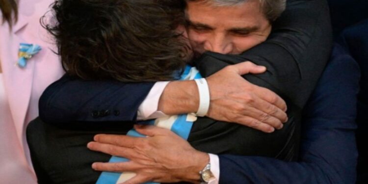 Medidas de Javier Milei revierten la senda de la hiperinflación