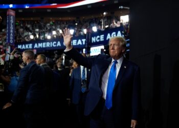 ¿Por qué el mensaje de Trump resuena entre los latinos en EEUU?