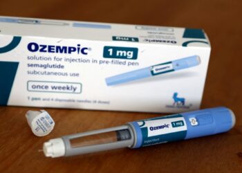 Ozempic se relaciona con un menor riesgo de demencia y consumo de nicotina, según estudio británico