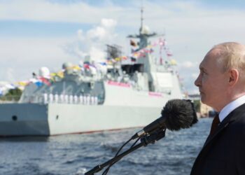 Putin promete «medidas espejo» tras anuncio de misiles de EEUU en Alemania