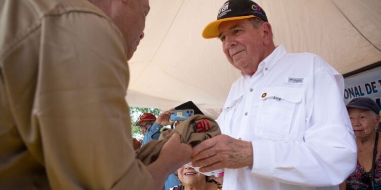 Juntos construiremos una institución profesional