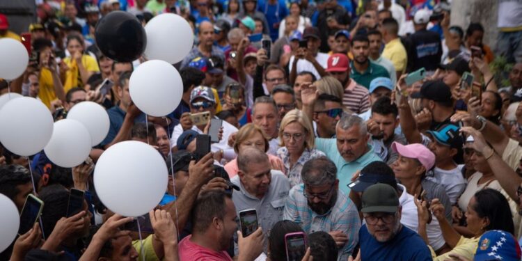 Edmundo González Urrutia señala que su proyecto salvará a Venezuela del autoritarismo