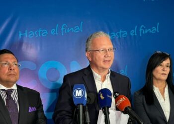 Escalan arrestos en el equipo de campaña opositor, a días de las presidenciales