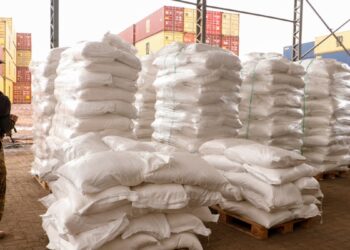 Paraguay incauta cargamento récord de más de 4 toneladas de cocaína entre bolsas de azúcar