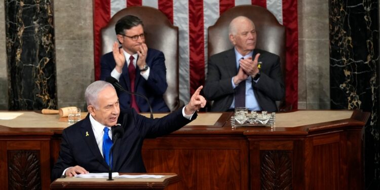 El primer ministro de Israel Benjamin Netanyahu busca ante Congreso de EEUU, apoyo para la Guerra en Gaza.