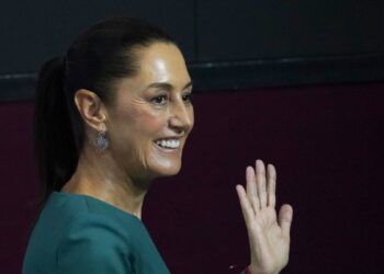 México prevé expansión de la red de trenes de pasajeros hasta la frontera con EEUU