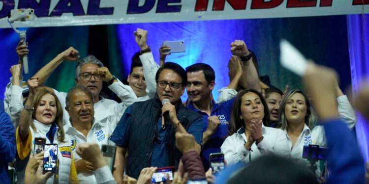 Acusados de asesinar a candidato presidencial en Ecuador se declaran inocentes