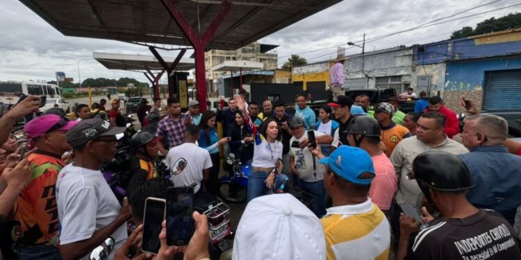Régimen continúa hostigamiento a campaña de María Corina Machado y Edmundo González