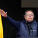Petro pide perdón por el escándalo de corrupción que salpica a su gobierno