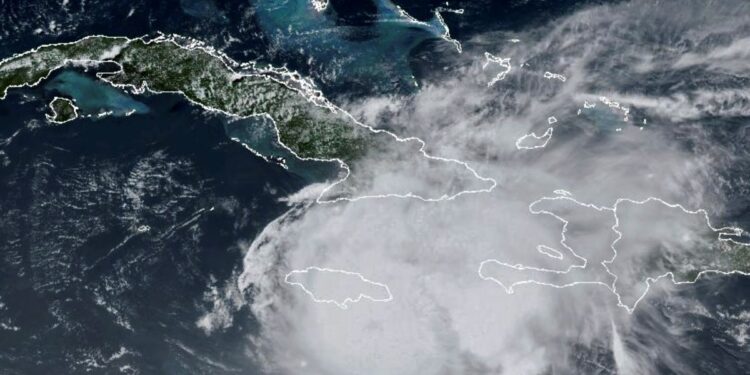 Huracán Beryl pasa por Jamaica tras dejar al menos 7 muertos en el sureste del Caribe