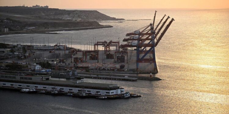 edad de oro, corrupción y derrumbe de la industria