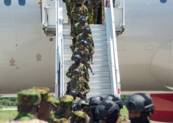 Llega a Haití refuerzo policial de Kenia para combatir las pandillas