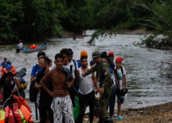 Colombia advierte a Panamá represamiento de migrantes tras cierre de pasos fronterizos