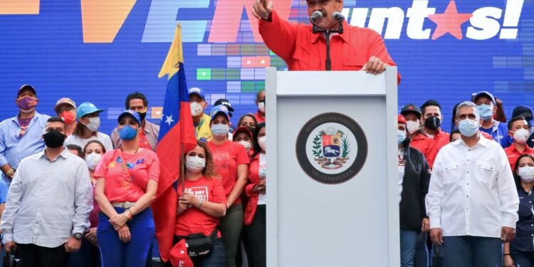 Maduro apela a propaganda electoral encubierta para amedrentar a electores