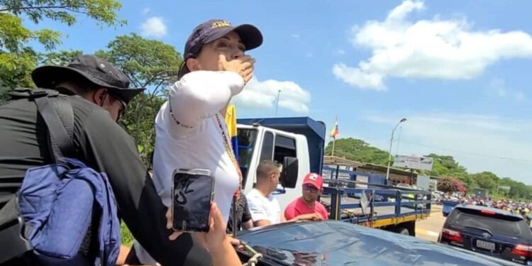 María Corina Machado desmiente amenazas sobre Fuerzas Armadas y asegura saben con quién está la estabilidad