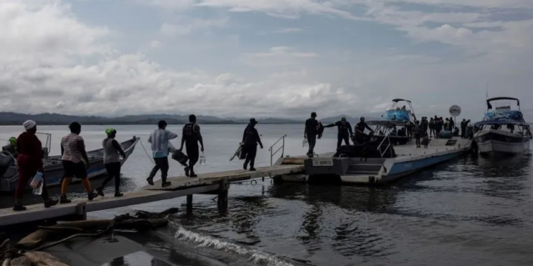 Panamá registra una reducción de migrantes que cruza el Darién