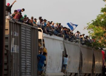 México anuncia expansión de la red de trenes hasta la frontera con EEUU