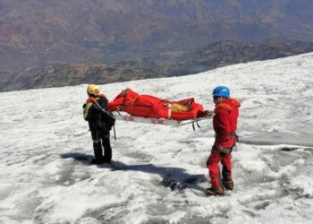 Recuperan en Perú el cuerpo de montañista estadounidense desaparecido hace 22 años